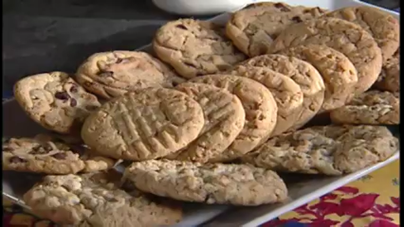 Classic Peanut Butter Cookies – Jamie Cooks It Up